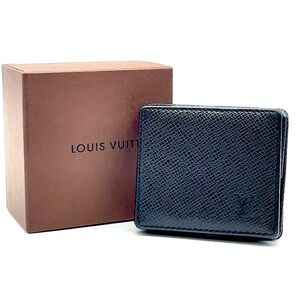 LOUIS VUITTON Black Taiga Porte Monnaie Boite COMES WITH: LV BOX, DUST BAG